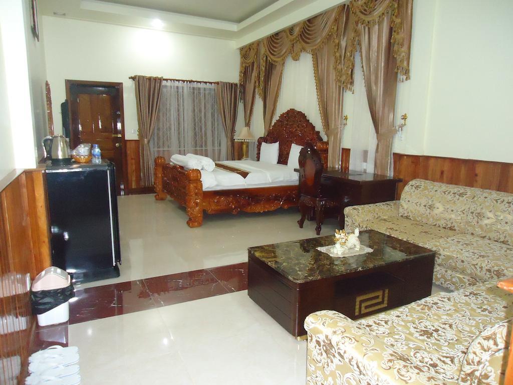 Monorom 2 Vip Hotel Kampong Cham Exterior foto